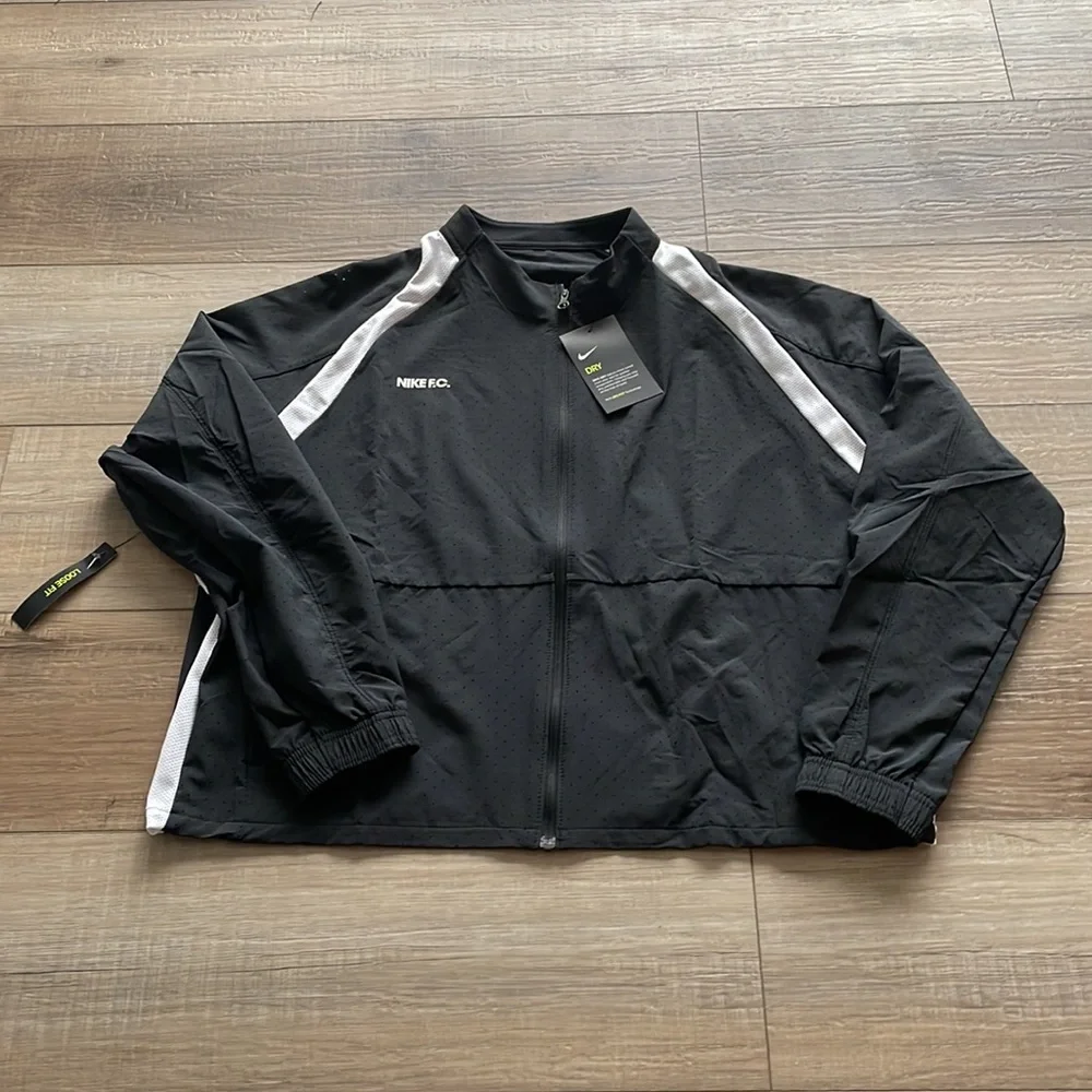 NWT Nike FC Futbol Black and White Jacket Womens Large Lightweight Full Zip